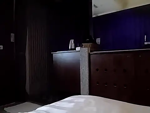 HiMJ1617 online show from November 13, 2025, 9:19 pm