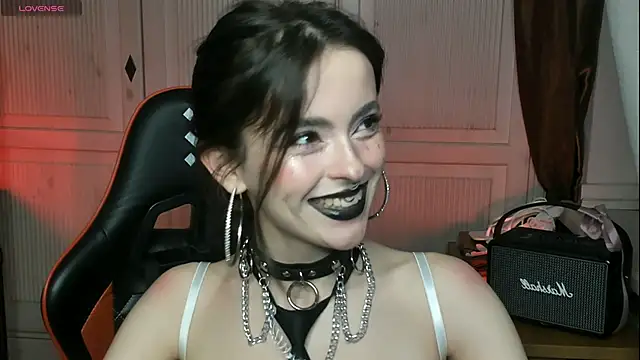 Snapshot of Lana__Soft chatting on December 20, 2025, 6:33 pm Lana Soft online show from December 20, 2025, 6:33 pm