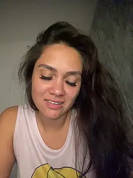 Snapshot of carolsapequinha chatting on July 18, 2026, 3:48 am carolsapequinha online show from July 18, 2026, 3:48 am