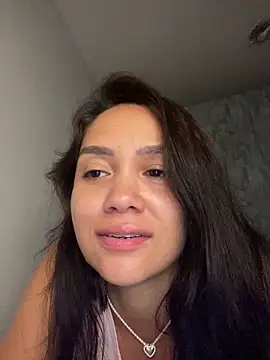 carolsapequinha online show from February 9, 2026, 10:35 am