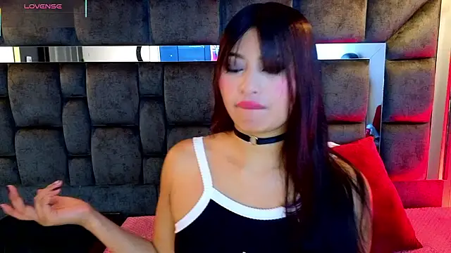 IssaJones  online show from March 24, 2026, 8:09 pm