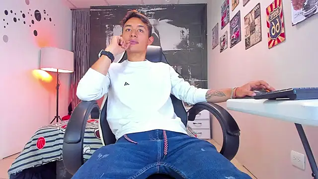 Angell01  online show from November 29, 2025, 4:23 am