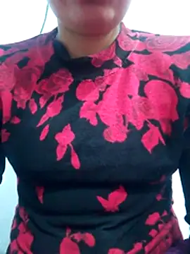 Snapshot of isha_sharma2002 chatting on November 26, 2025, 4:40 pm isha sharma2002 online show from November 26, 2025, 4:40 pm