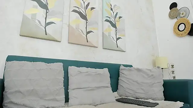 karime arana online show from November 30, 2025, 6:52 pm