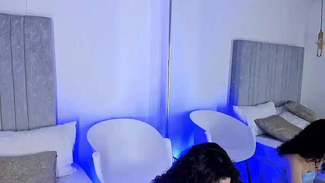 Martina 077 online show from January 6, 2026, 8:35 pm