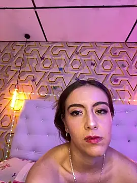 Snapshot of MelanyyJhonson15 chatting on November 25, 2025, 11:37 pm MelanyyJhonson15 online show from November 25, 2025, 11:37 pm