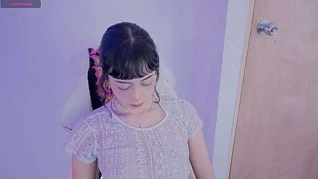 Crystall sweett online show from November 25, 2025, 5:24 pm