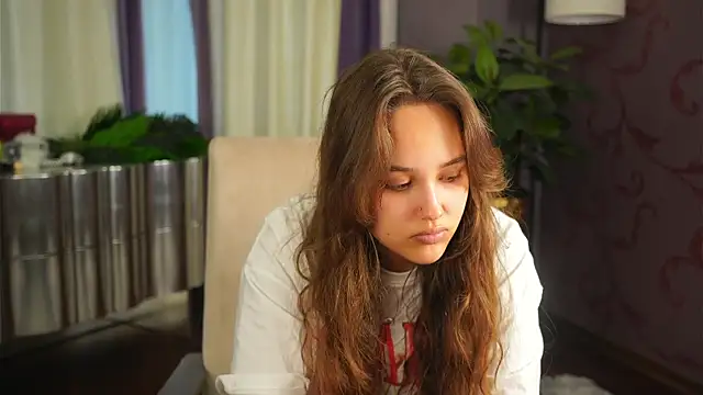 Snapshot of AlesiaTouhey chatting on November 18, 2025, 11:13 am AlesiaTouhey online show from November 18, 2025, 11:13 am