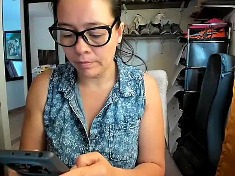 Snapshot of caroline_47 chatting on February 15, 2026, 3:33 pm caroline 47 online show from February 15, 2026, 3:33 pm