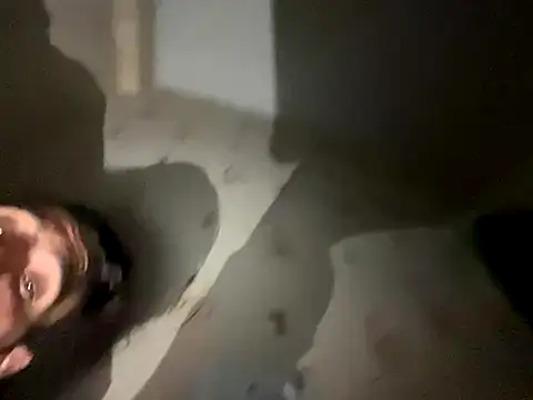 Snapshot of Esoes42 chatting on November 29, 2025, 1:06 am Esoes42 online show from November 29, 2025, 1:06 am