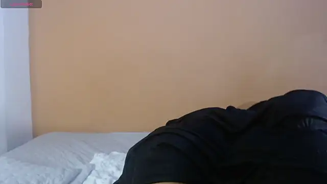 amina fair online show from November 30, 2025, 4:57 am