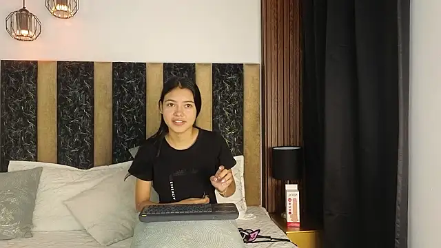 hatsu inu online show from January 19, 2026, 2:10 pm