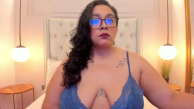 ViickyLee online show from March 31, 2026, 6:37 am