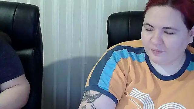 HollyXXEva online show from January 15, 2026, 4:32 pm