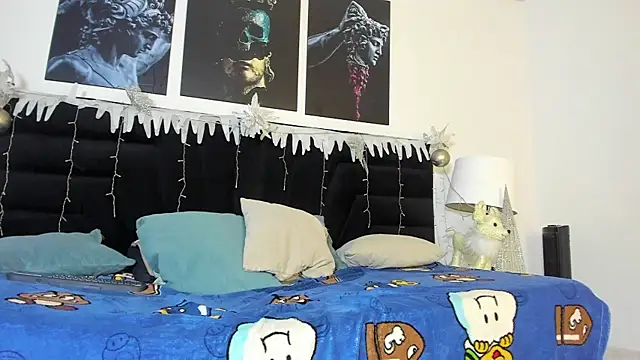 BryanTowers online show from November 22, 2025, 1:37 am