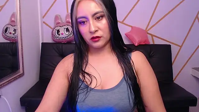 amaris ferrer online show from May 1, 2026, 4:17 am