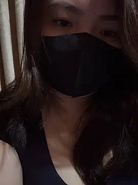 Thythy68 online show from November 21, 2025, 4:22 am