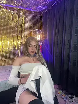 PAULAWIMD online show from December 23, 2025, 5:07 am