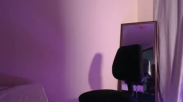 Snapshot of Mark_Nico chatting on November 25, 2025, 6:03 am Mark Nico online show from November 25, 2025, 6:03 am