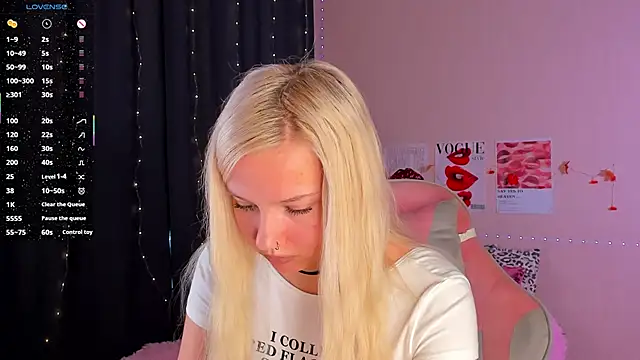 murmurmiace online show from November 22, 2025, 6:12 am