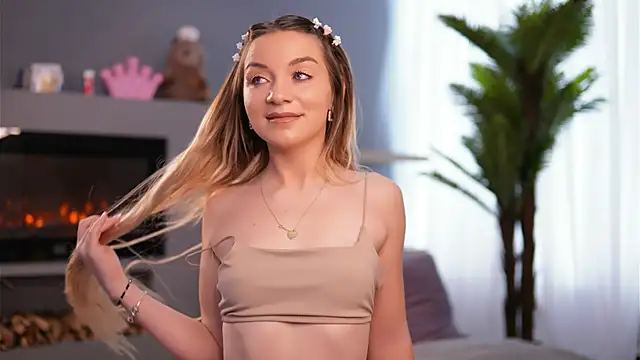 SkyEyesLuna online show from February 5, 2026, 4:08 am