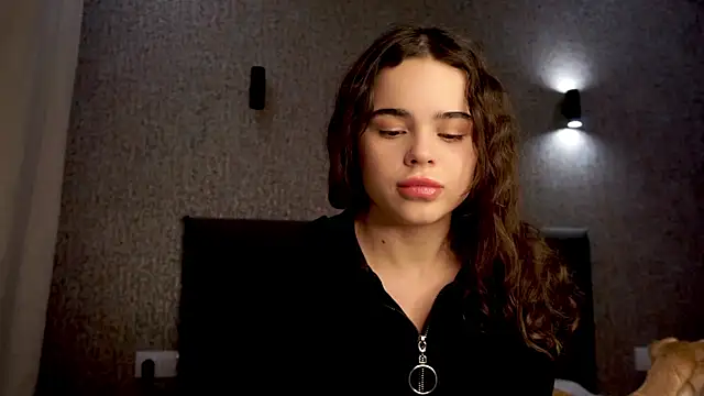 lindaTT online show from November 27, 2025, 1:11 pm