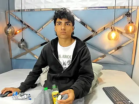 Snapshot of MattFiore chatting on January 10, 2026, 6:58 pm MattFiore online show from January 10, 2026, 6:58 pm