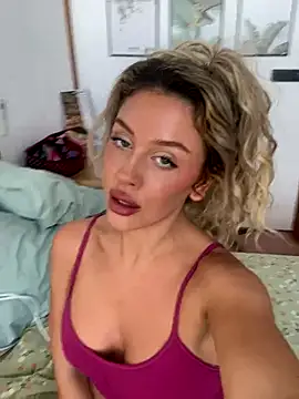 peachcindyy online show from December 18, 2025, 6:07 am