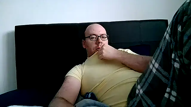 Snapshot of sbeast69 chatting on November 29, 2025, 2:06 pm sbeast69 online show from November 29, 2025, 2:06 pm