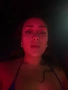 Felinamiau online show from December 1, 2025, 7:59 pm