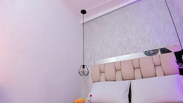 valery blaxer online show from November 20, 2025, 11:33 am