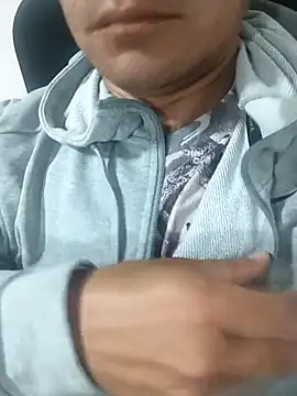 Snapshot of ValiantSemitic chatting on January 15, 2026, 1:42 am ValiantSemitic online show from January 15, 2026, 1:42 am