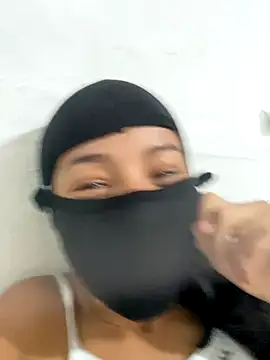 Mia Deisy online show from November 15, 2025, 3:05 pm