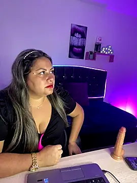 DALILA EF online show from November 26, 2025, 9:59 pm