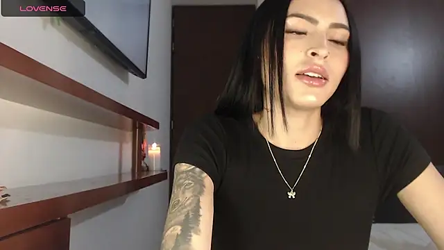 Linda  fiore online show from March 4, 2026, 3:25 am