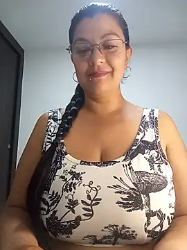 Snapshot of CelesteAlvarez1989 chatting on May 19, 2026, 3:57 am CelesteAlvarez1989 online show from May 19, 2026, 3:57 am