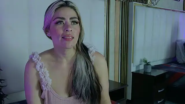 Lia Jonesss online show from November 27, 2025, 4:13 am