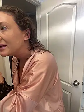 Ayybaebay online show from March 6, 2026, 8:48 pm