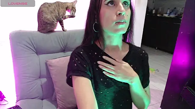 Isabella Hillss online show from February 19, 2026, 2:41 am