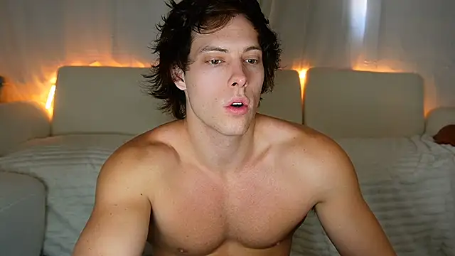 Snapshot of alex_islivee chatting on March 22, 2026, 5:47 pm alex islivee online show from March 22, 2026, 5:47 pm