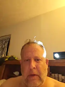 Snapshot of Mikey40wv chatting on July 4, 2026, 3:13 am Mikey40wv online show from July 4, 2026, 3:13 am