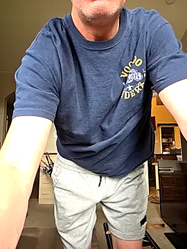 longsmooth4u online show from March 28, 2026, 10:11 pm