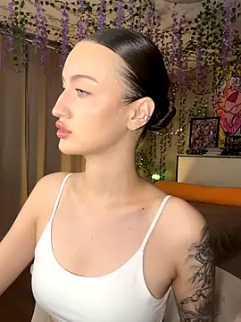 Snapshot of that_eva chatting on November 30, 2025, 6:14 am that eva online show from November 30, 2025, 6:14 am