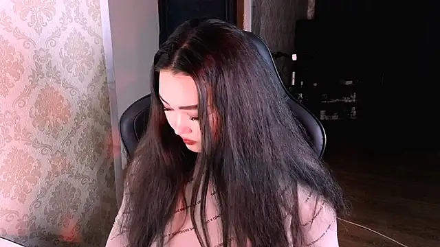 Emma Uilson online show from March 21, 2026, 4:55 pm