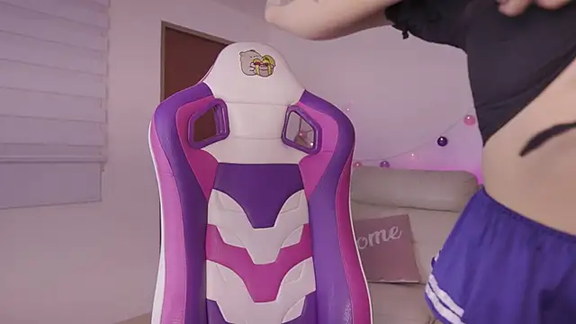 Enola Holmes  online show from January 19, 2026, 12:53 pm