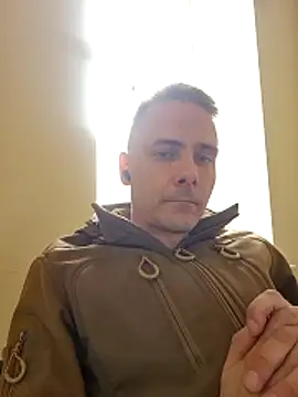 Gregorywhitelegs online show from April 3, 2026, 10:11 am