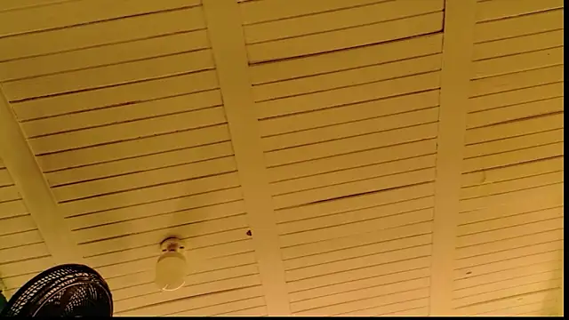 lunabustygirl online show from February 22, 2026, 4:04 am