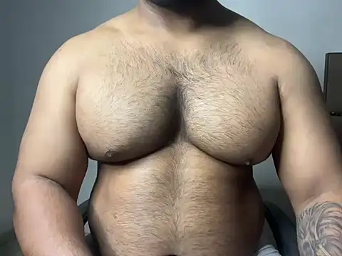 Snapshot of hot_rocco1 chatting on January 5, 2026, 5:27 pm hot rocco1 online show from January 5, 2026, 5:27 pm