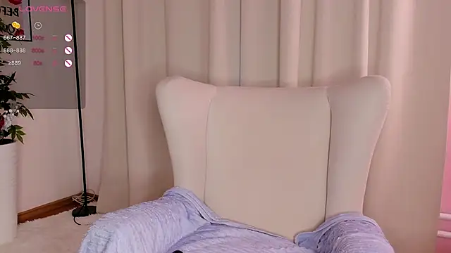 KiraRogers online show from January 17, 2026, 10:30 am