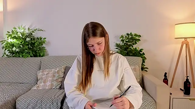 LesaFeldker online show from November 29, 2025, 1:17 am